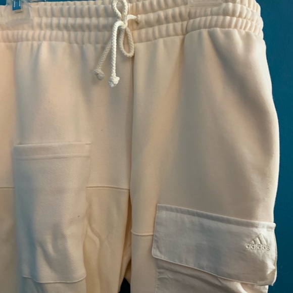 Ivy Park x Adidas unisex first collection sweatsuit. - Picture 7 of 14